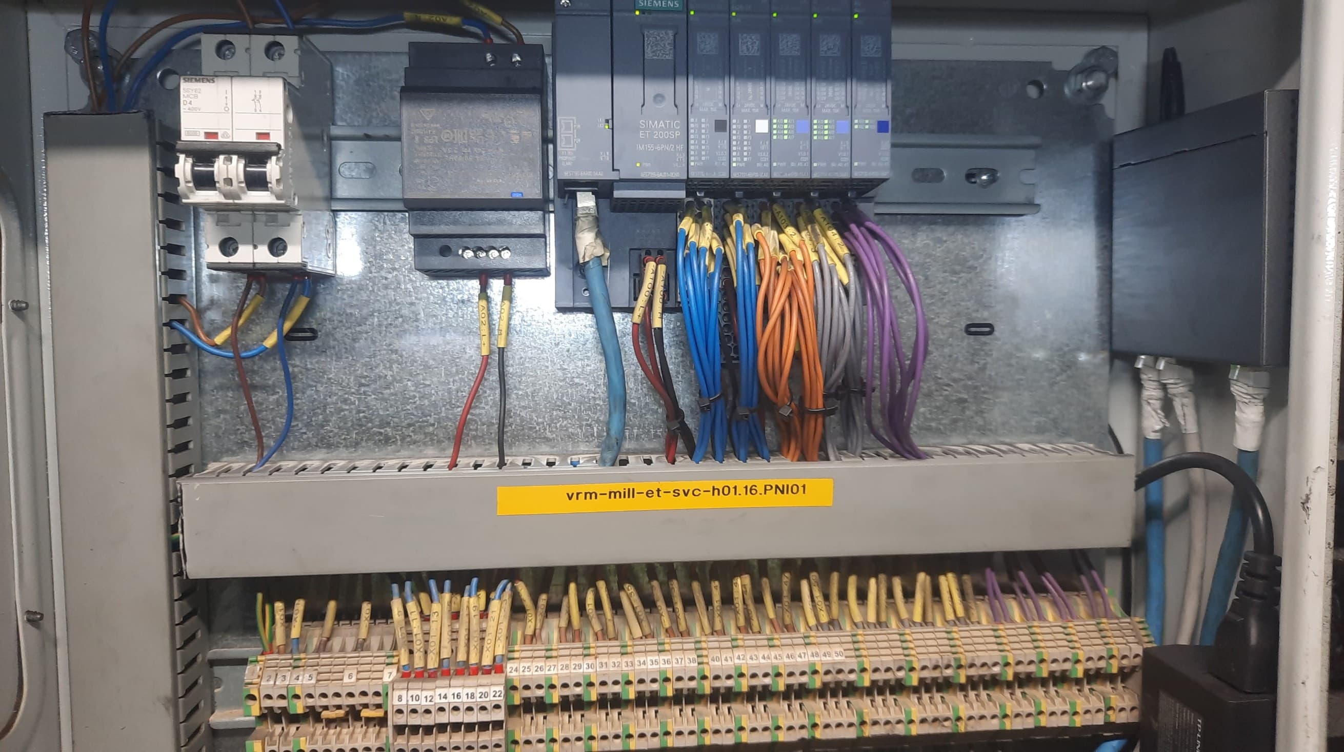 Industrial Automation – ET200 Stations Deployment — image 2
